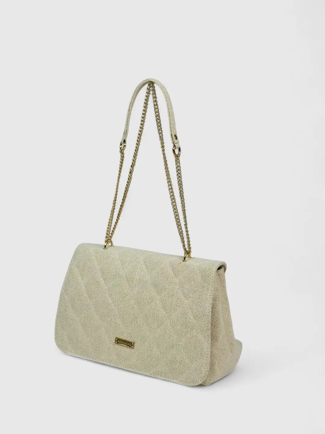 29A00854-CBAE-40C3-AEEB-3FAE0B1FDF61-Photoroom