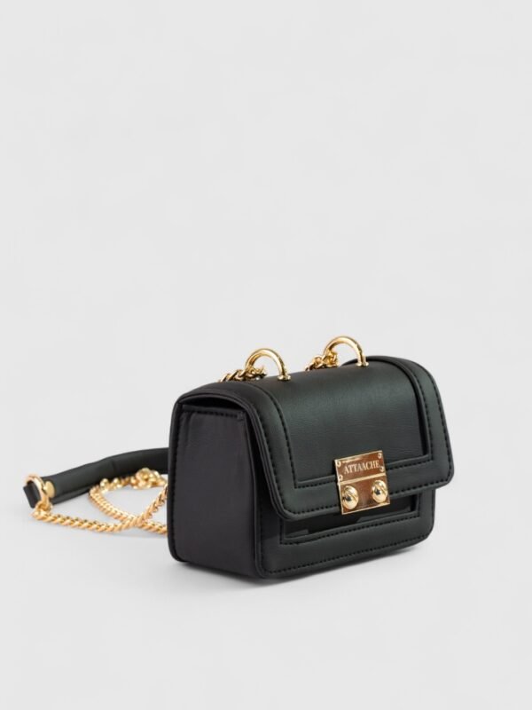 LOLA - Image 37