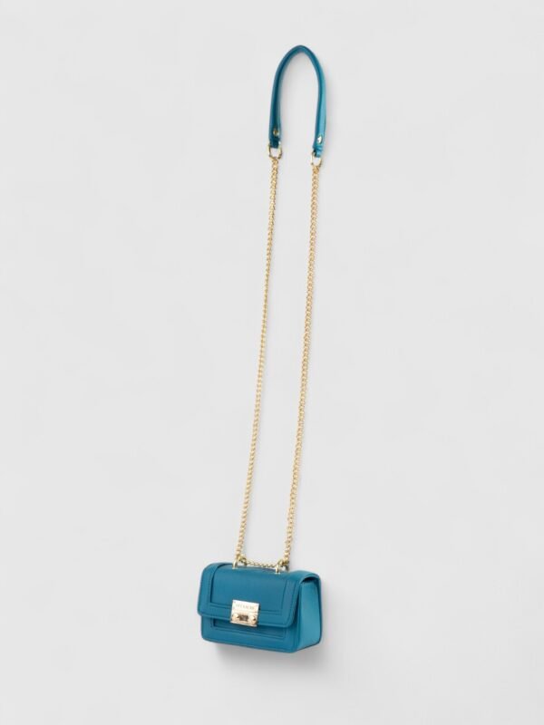 LOLA - Image 11